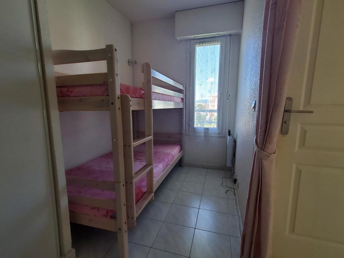 Port Frejus Rives Latines Studio Cabine 30 M2 4 Pe Eksteriør billede